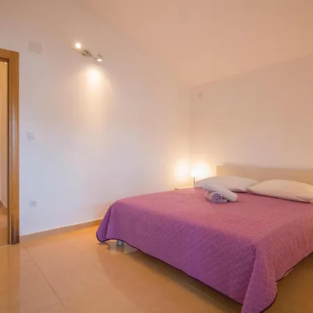 아파트 One-bedroom In *
